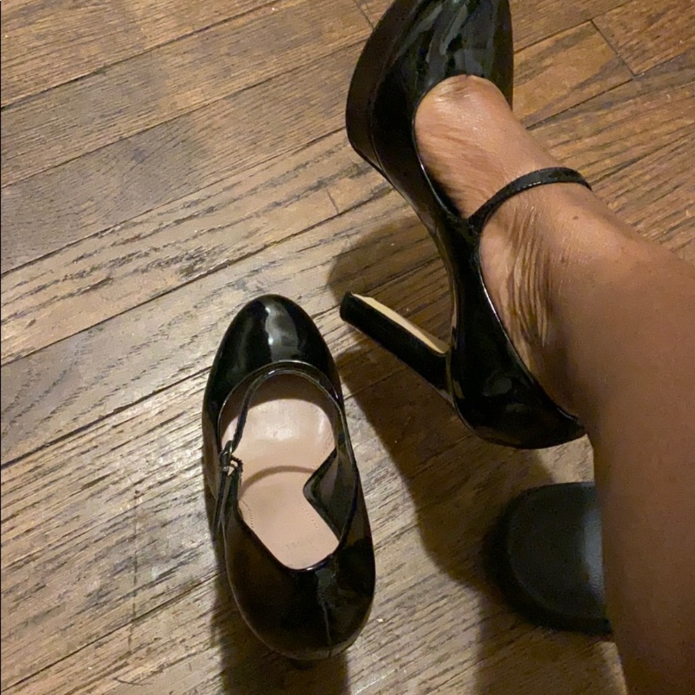 Vince Camuto platform Mary Jane’s